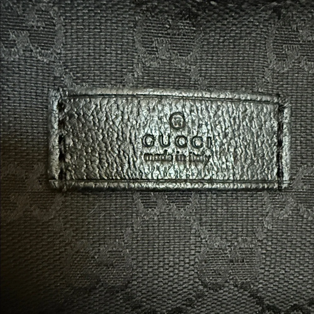 A519-  Gucci crossbody bag - Picture 15 of 16